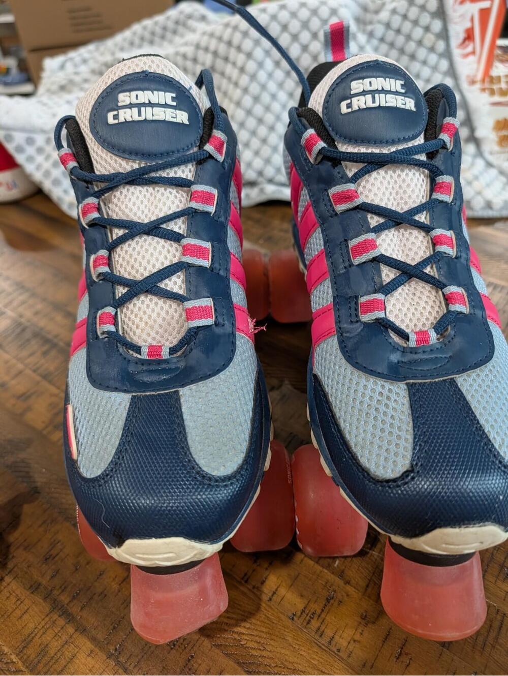 Sonic Cruiser Roller Skates Women Size 9 Outdoor Indoor Pink Blue